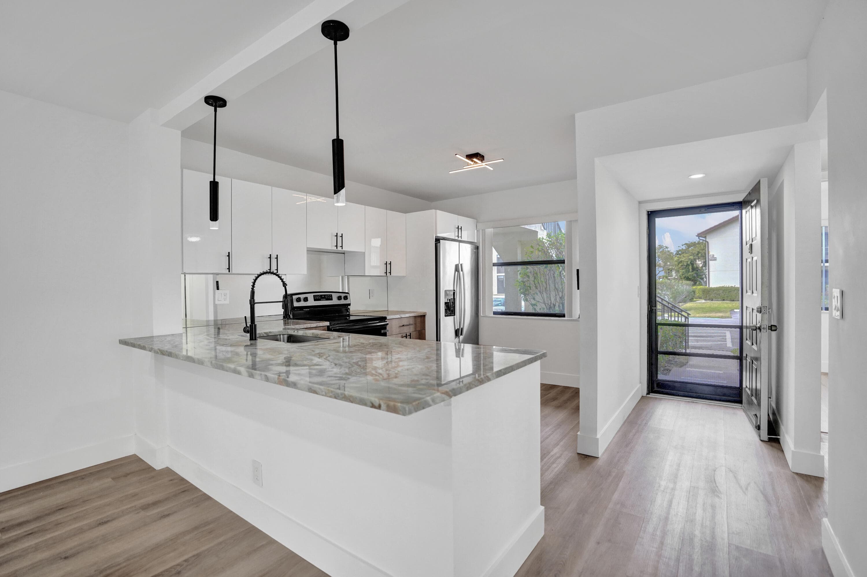 7674 Tahiti Lane 101, Lake Worth, FL 33467 2