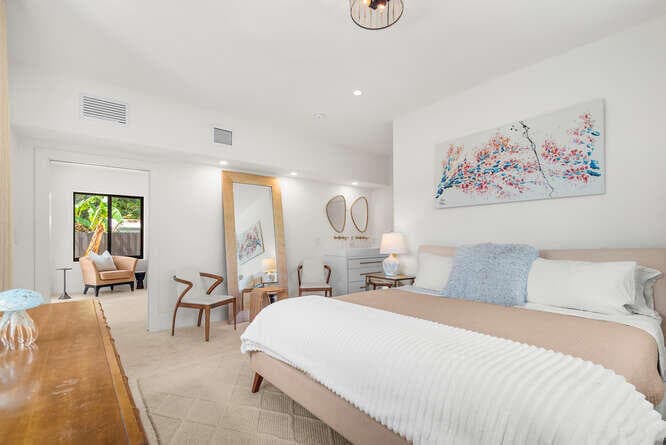 7820 Hawthorne Avenue, Miami Beach, FL 33141 12