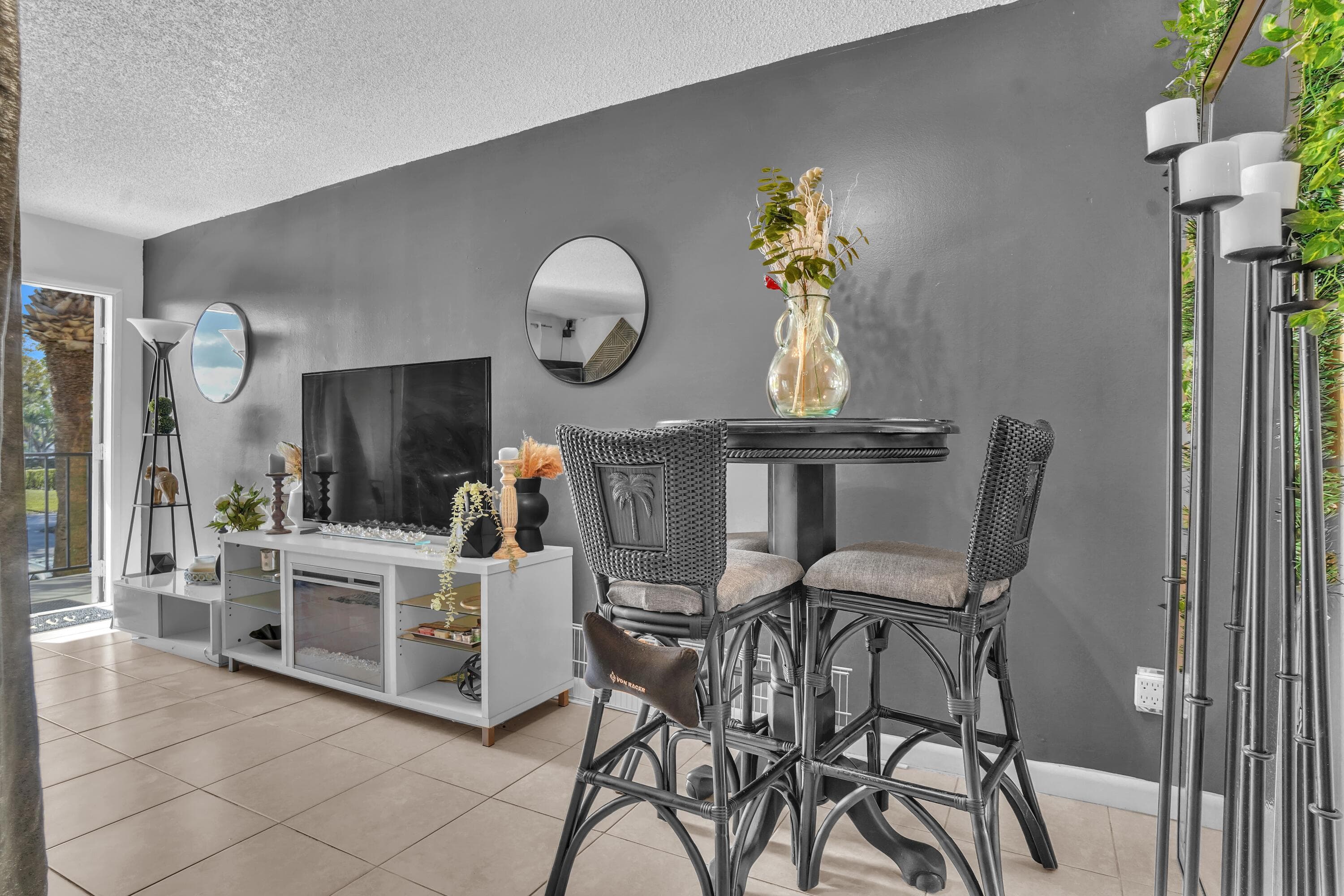 1423 Meadows Circle W, Boynton Beach, FL 33436 5