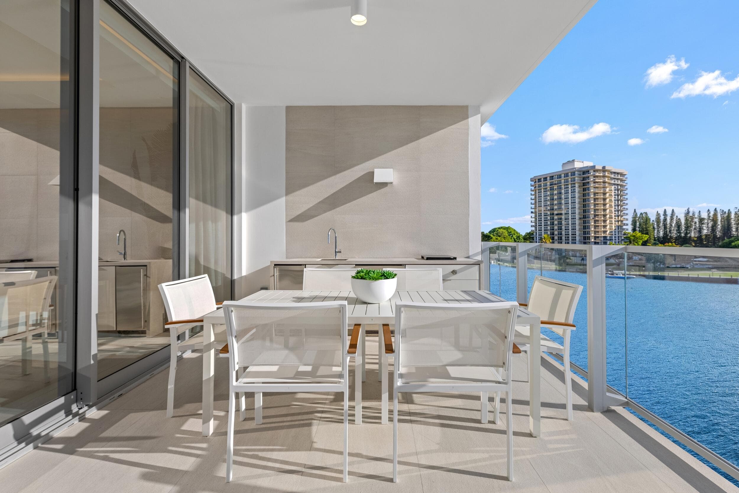 725 S Ocean Boulevard 402, Boca Raton, FL 33432 6