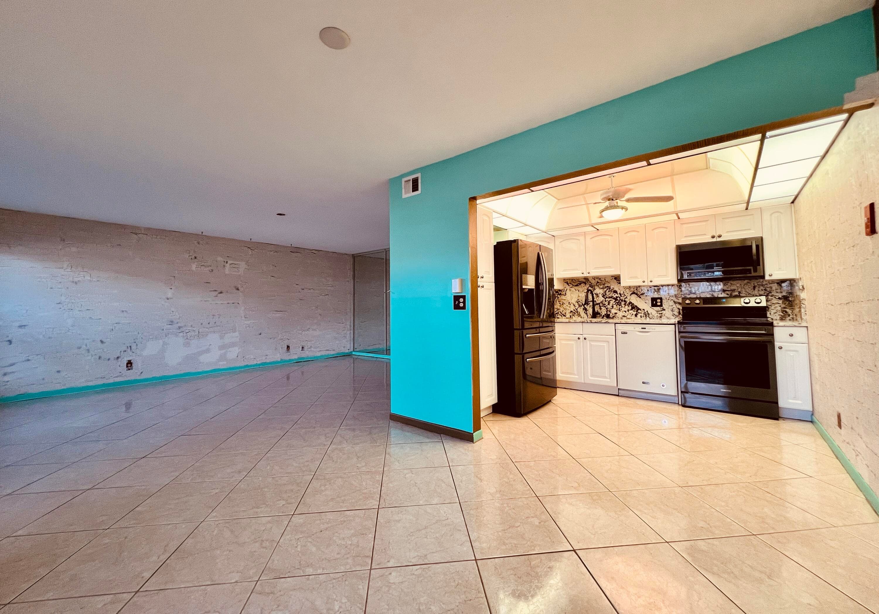 110 Wellington B, West Palm Beach, FL 33417 2