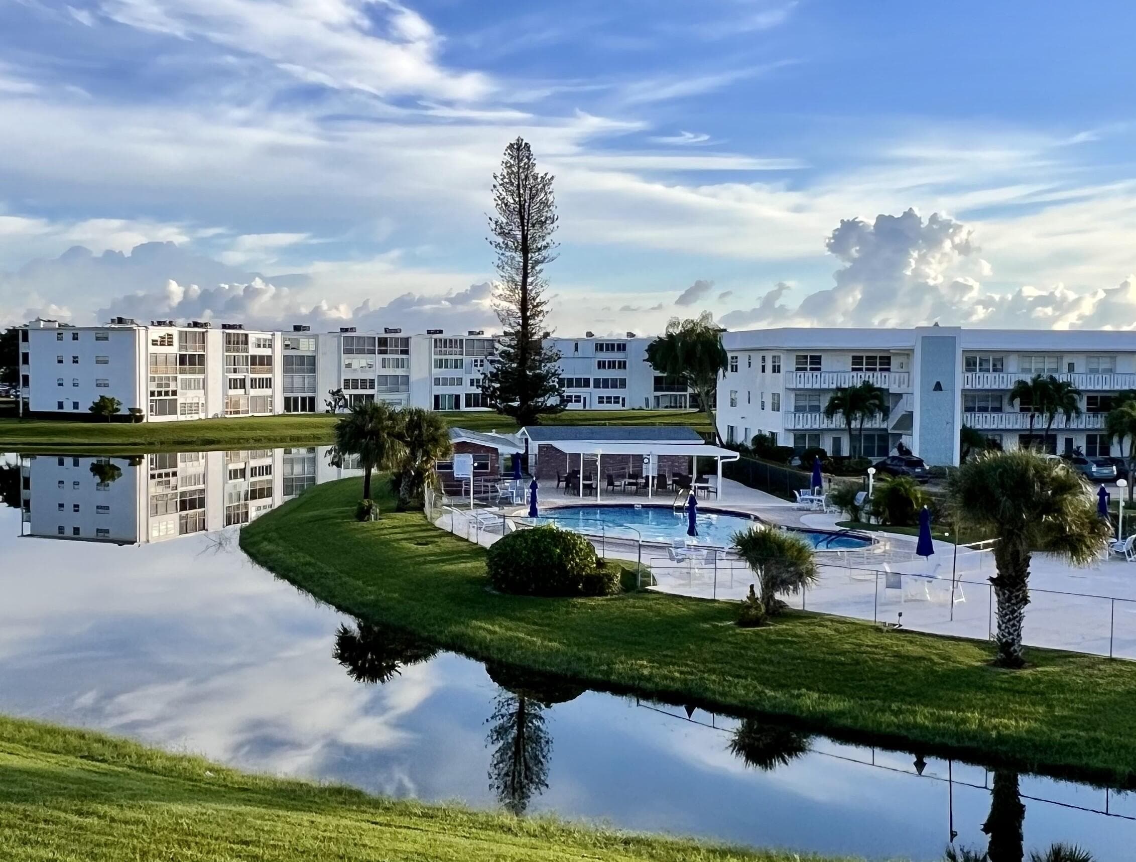 110 Wellington B, West Palm Beach, FL 33417 15