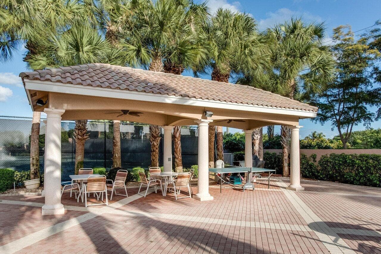 6523 Via Trento, Delray Beach, FL 33446 47