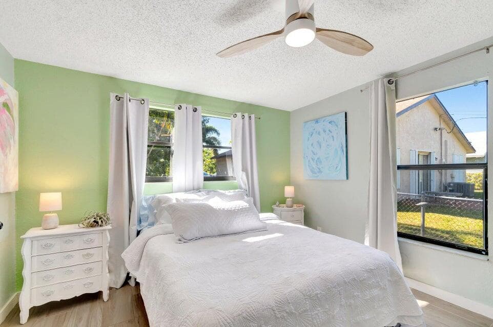 237 SW 3rd Avenue, Delray Beach, FL 33444 25