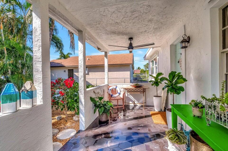 237 SW 3rd Avenue, Delray Beach, FL 33444 7