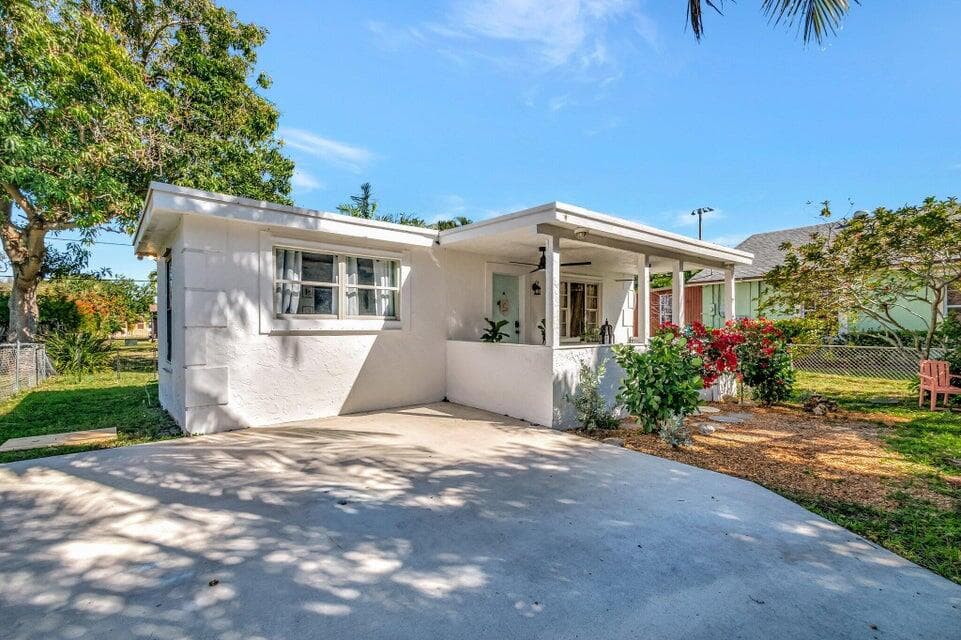 237 SW 3rd Avenue, Delray Beach, FL 33444 4
