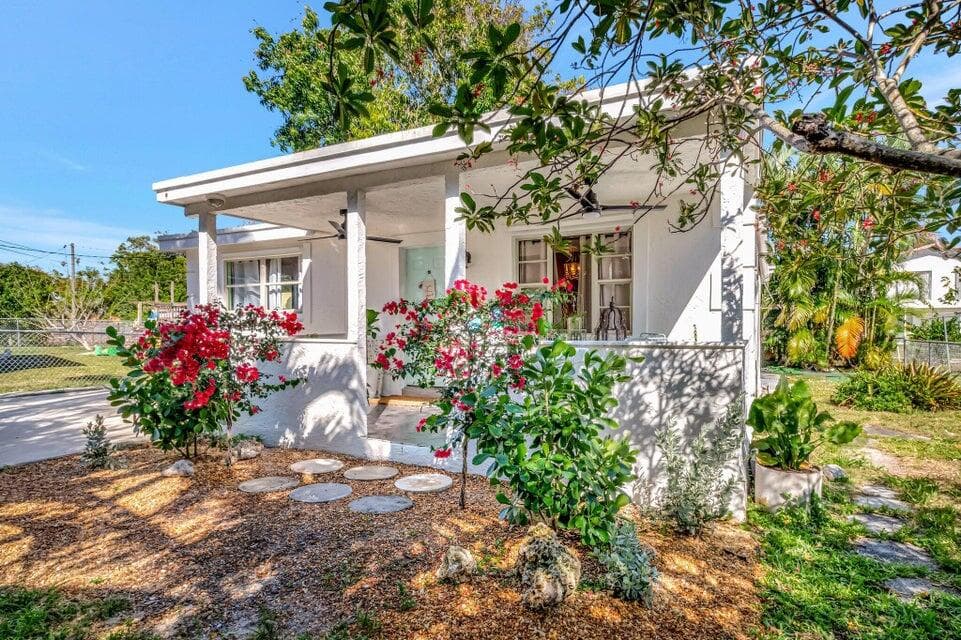 237 SW 3rd Avenue, Delray Beach, FL 33444 3