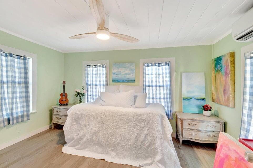 237 SW 3rd Avenue, Delray Beach, FL 33444 21