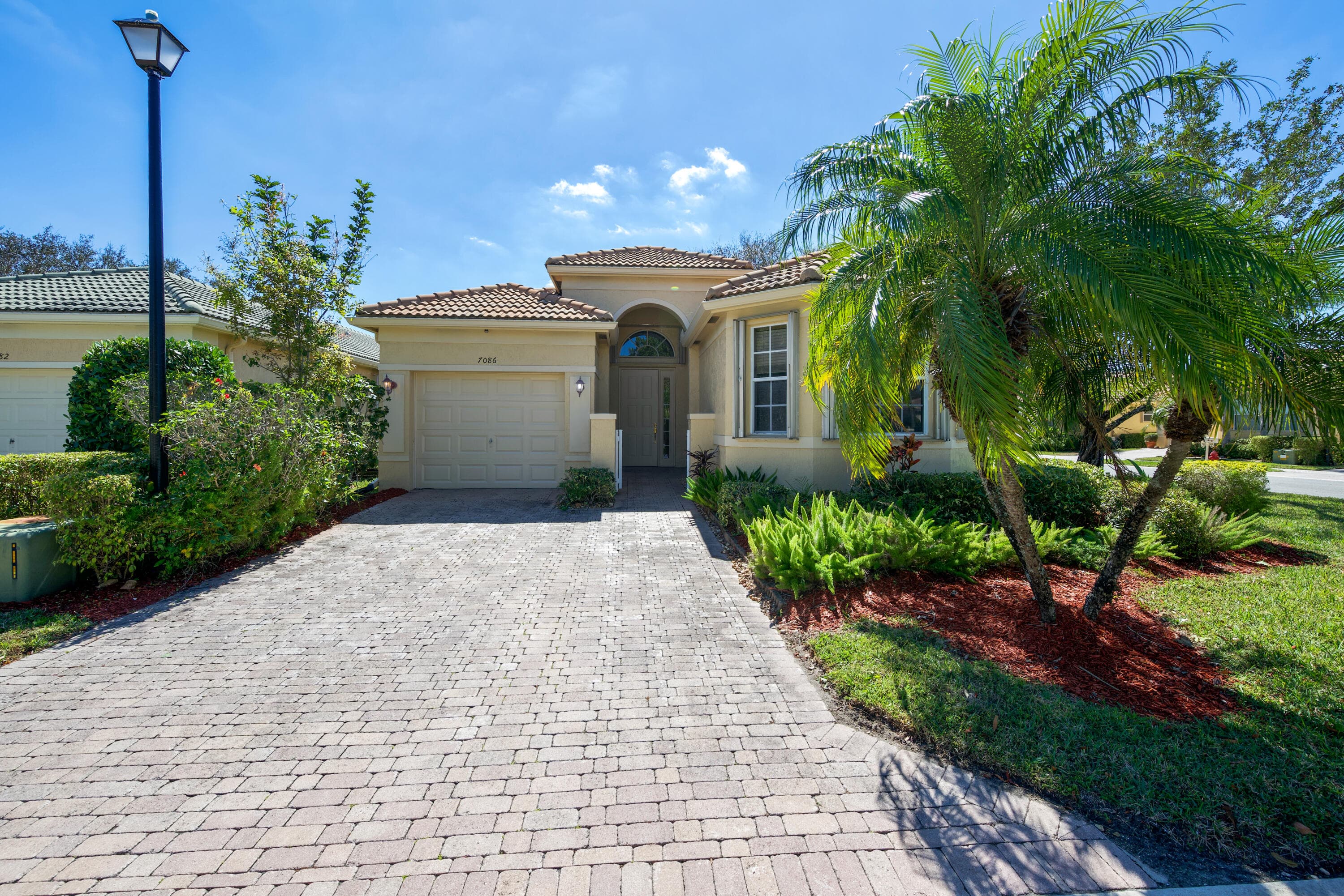 7086 Del Corso Lane, Delray Beach, FL 33446 2