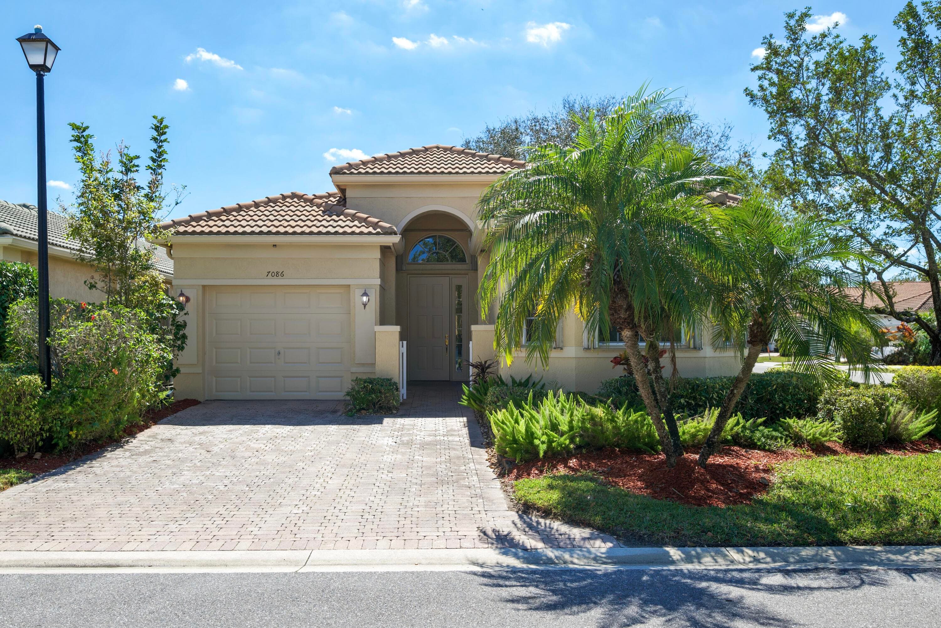 7086 Del Corso Lane, Delray Beach, FL 33446 4