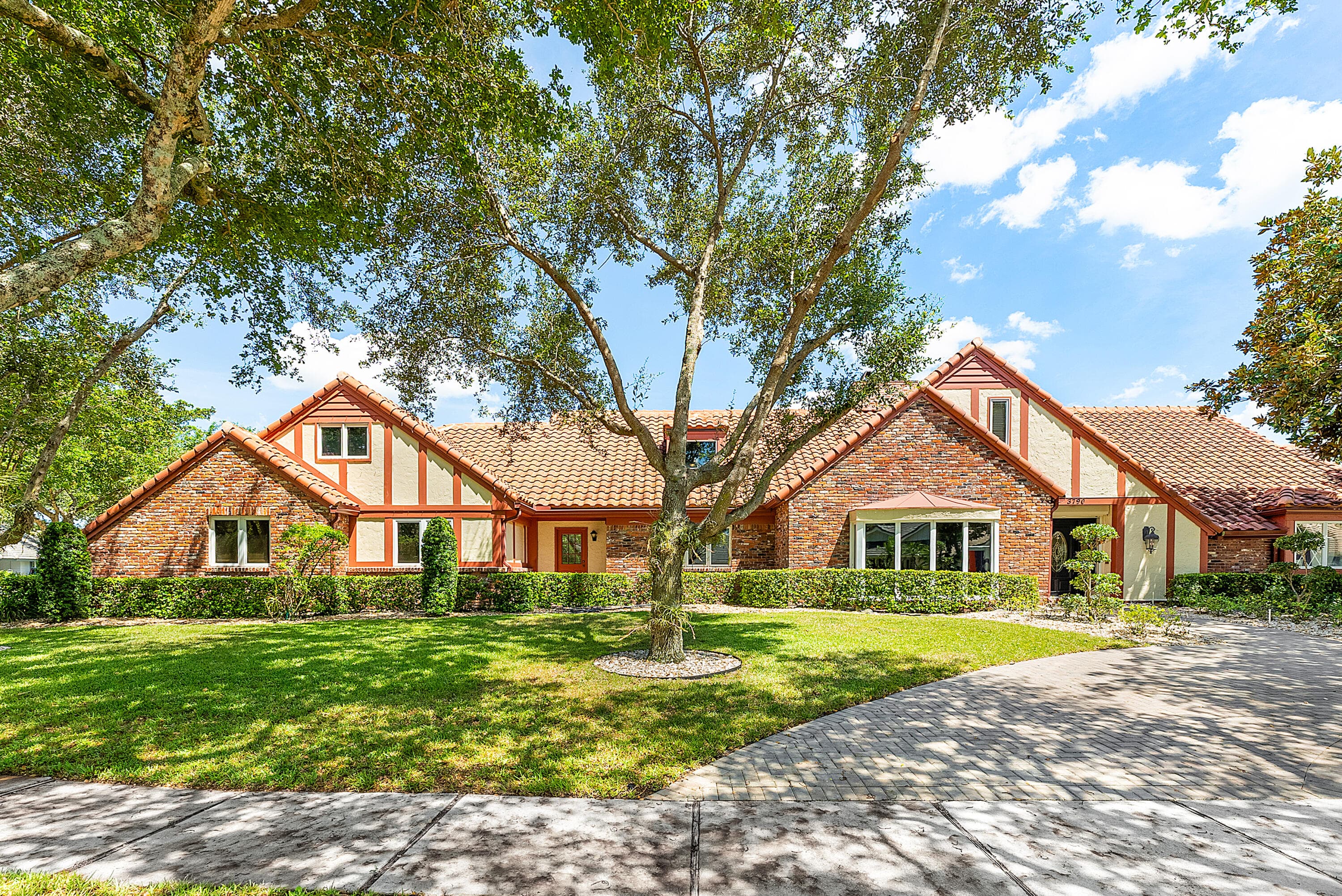 3790 Kings Way, Boca Raton, FL 33434