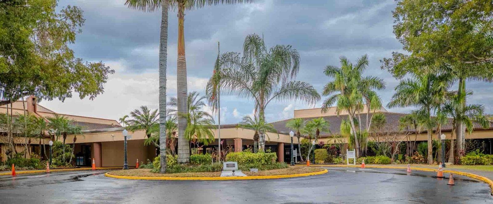 9041 Sunrise Lakes Boulevard 111, Sunrise, FL 33322 2
