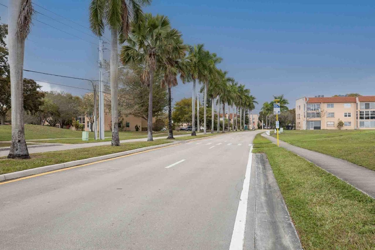 9041 Sunrise Lakes Boulevard 111, Sunrise, FL 33322 3