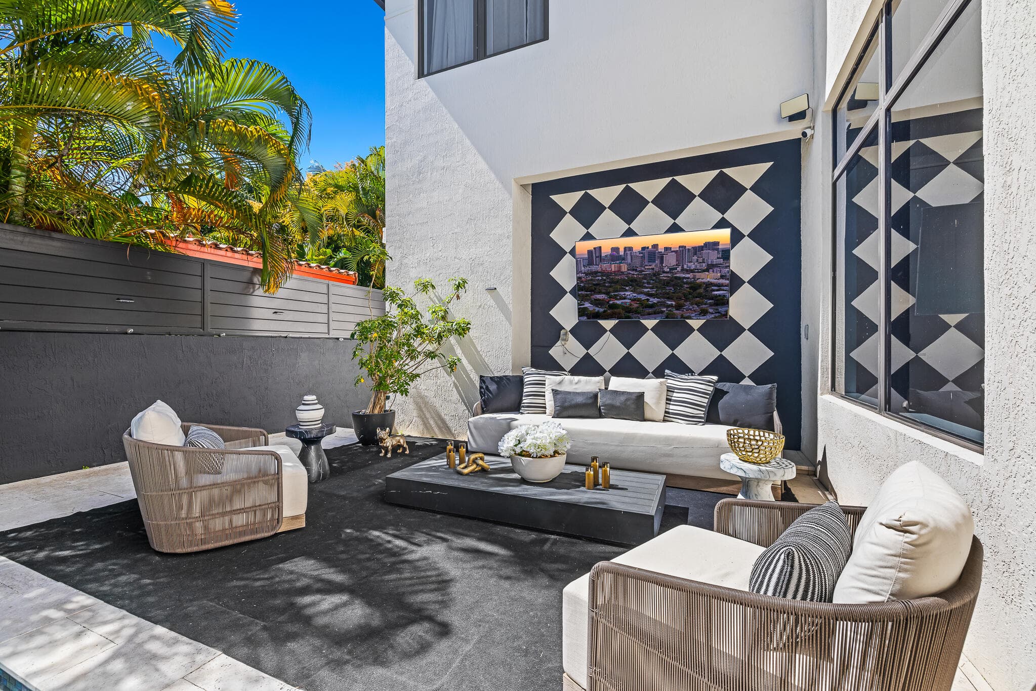 549 NE 10th Avenue, Fort Lauderdale, FL 33301 49