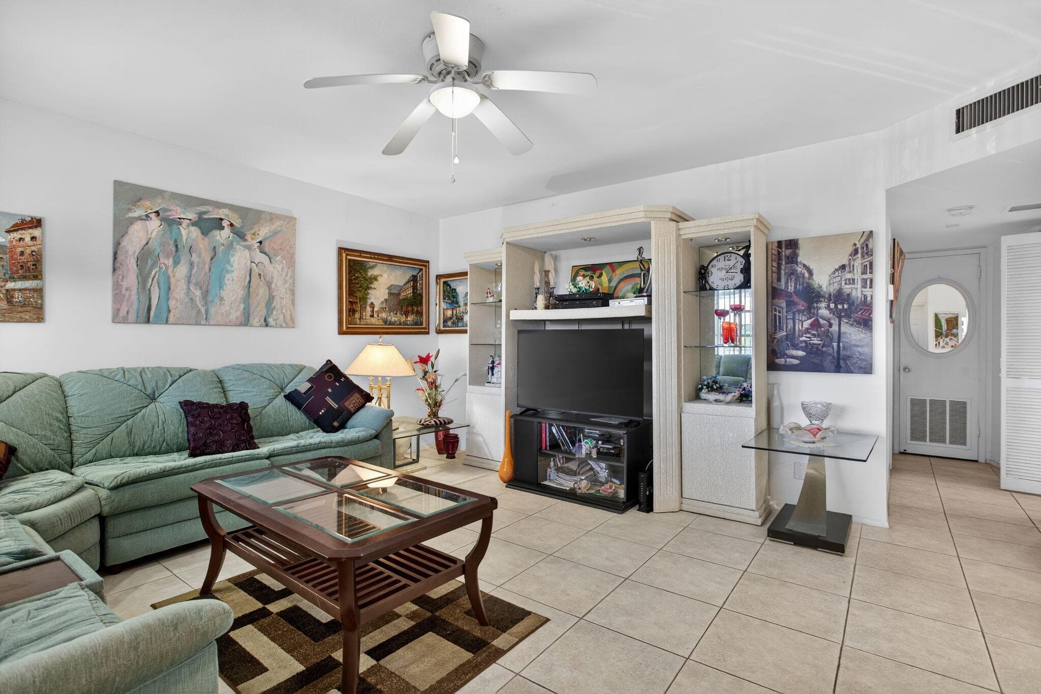 100 SE 6th Avenue 303, Pompano Beach, FL 33060 12