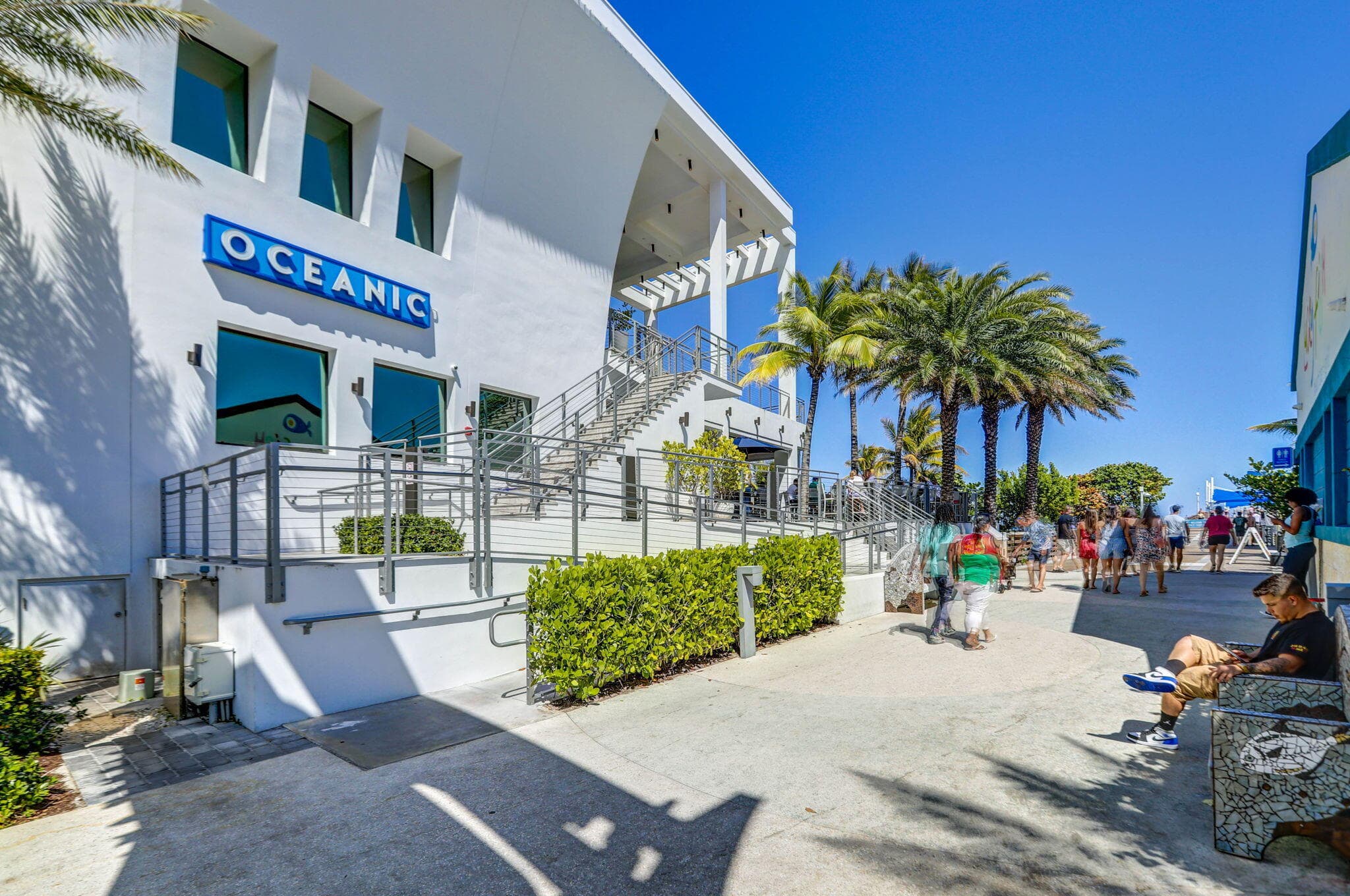 100 SE 6th Avenue 303, Pompano Beach, FL 33060 38