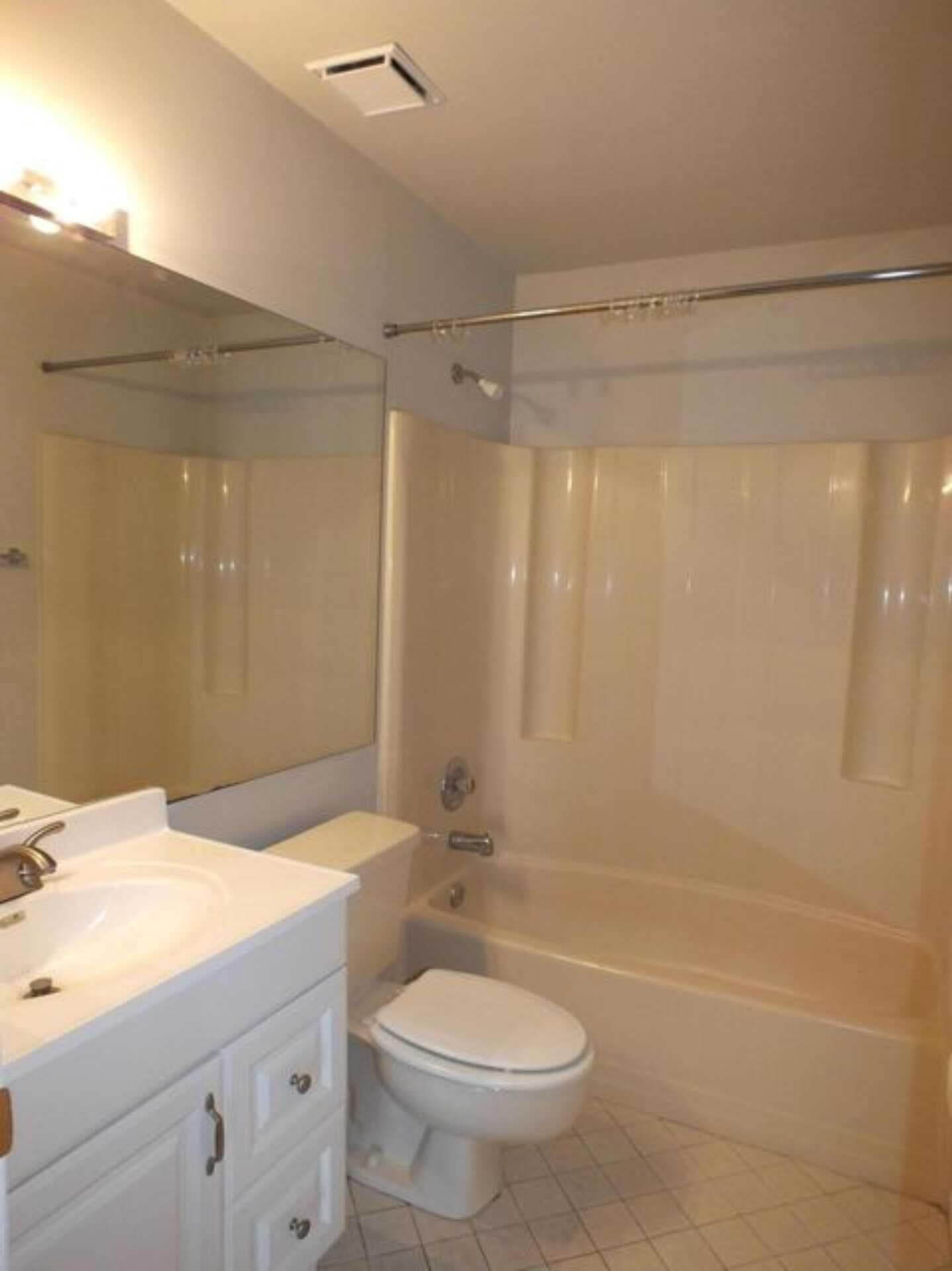 300 E Club Circle 201, Boca Raton, FL 33487 7