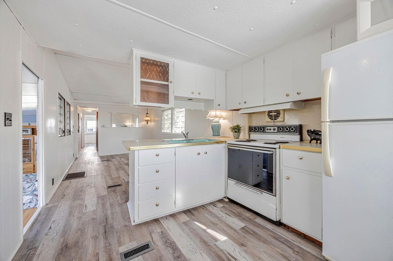 14556 Glenview Drive, Delray Beach, FL 33445 13