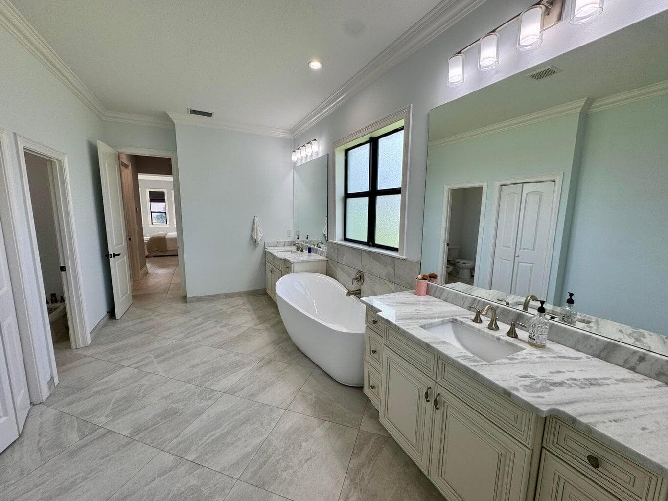 134 SE Fiore Bello, Port St. Lucie, FL 34984 26
