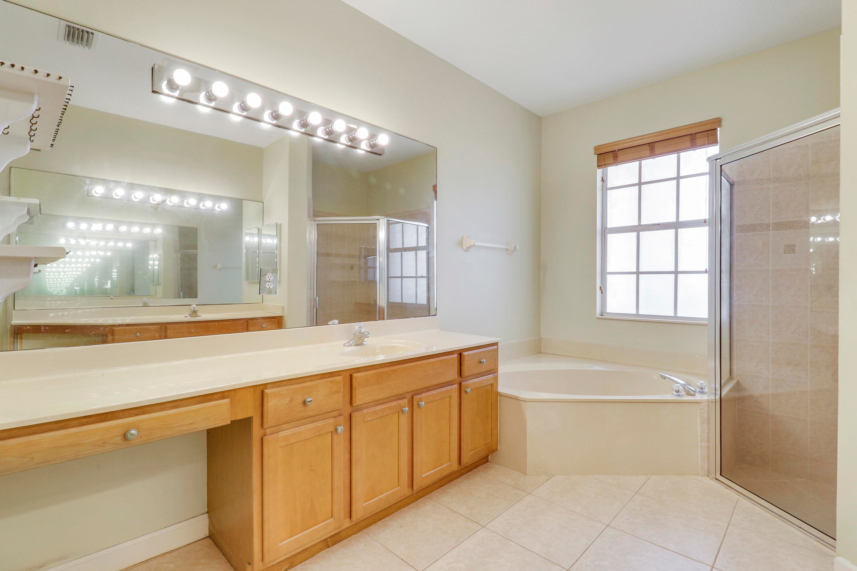 3804 Victoria Road, West Palm Beach, FL 33411 27