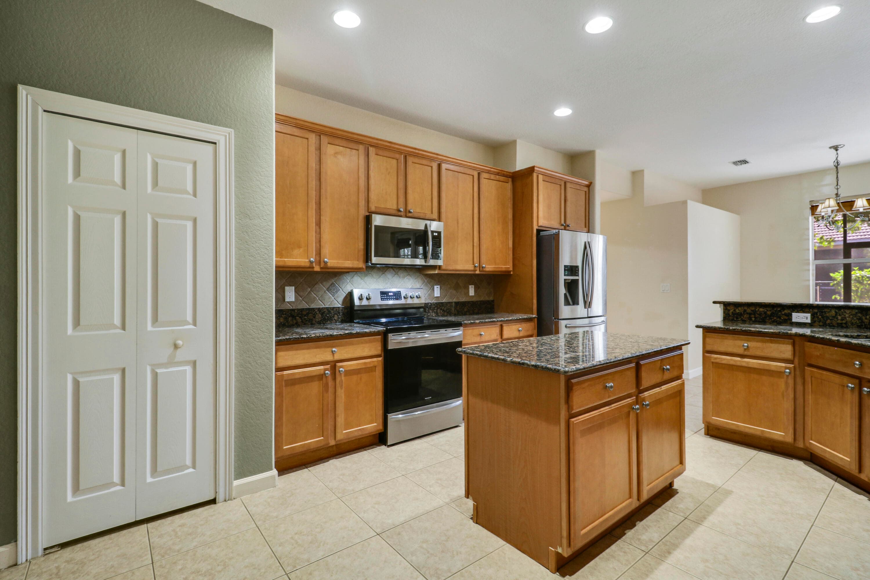 3804 Victoria Road, West Palm Beach, FL 33411 17