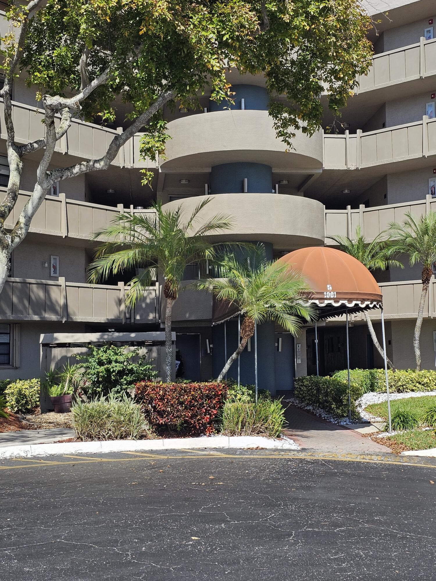 1001 Colony Point Circle 417, Pembroke Pines, FL 33026 4