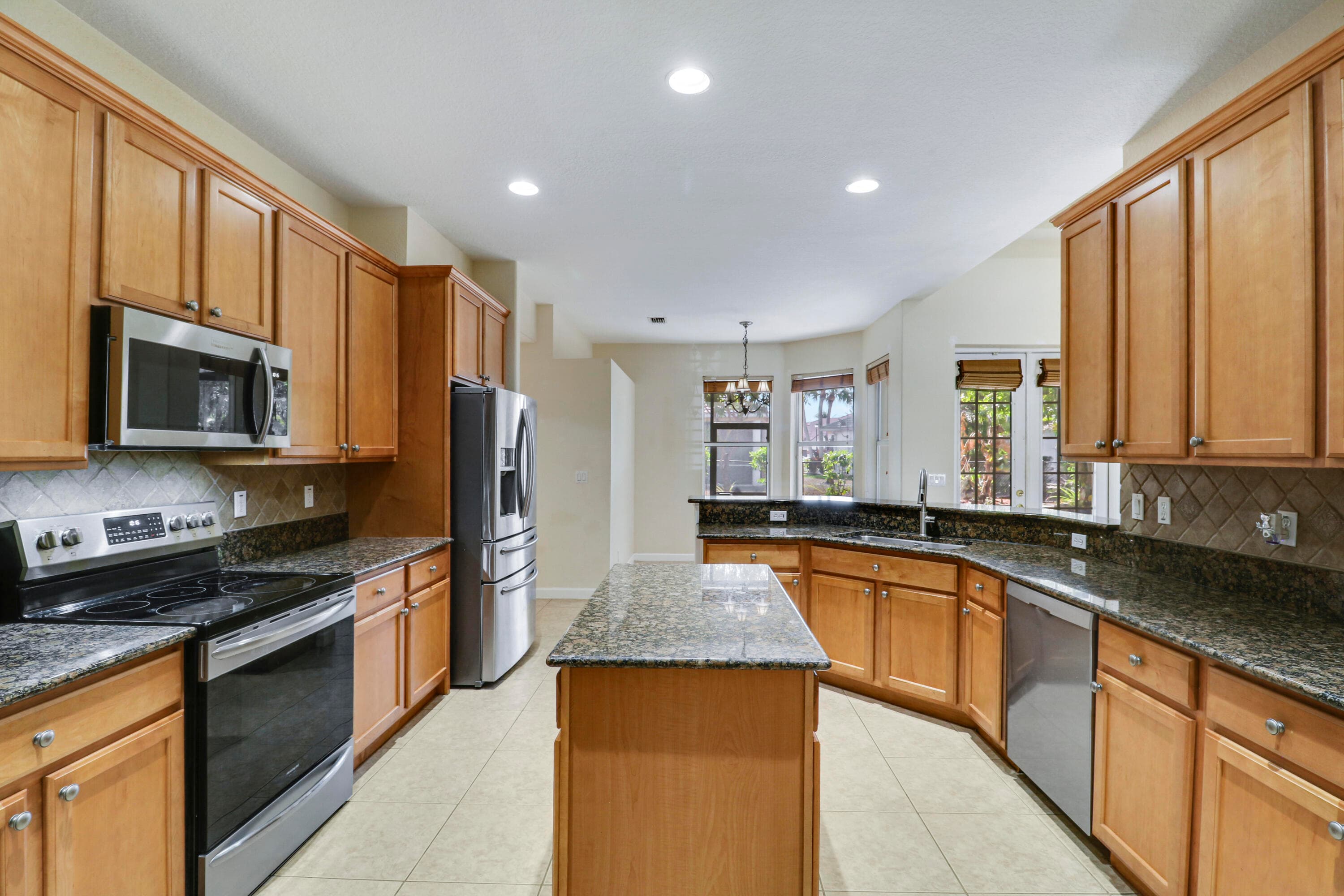 3804 Victoria Road, West Palm Beach, FL 33411 19