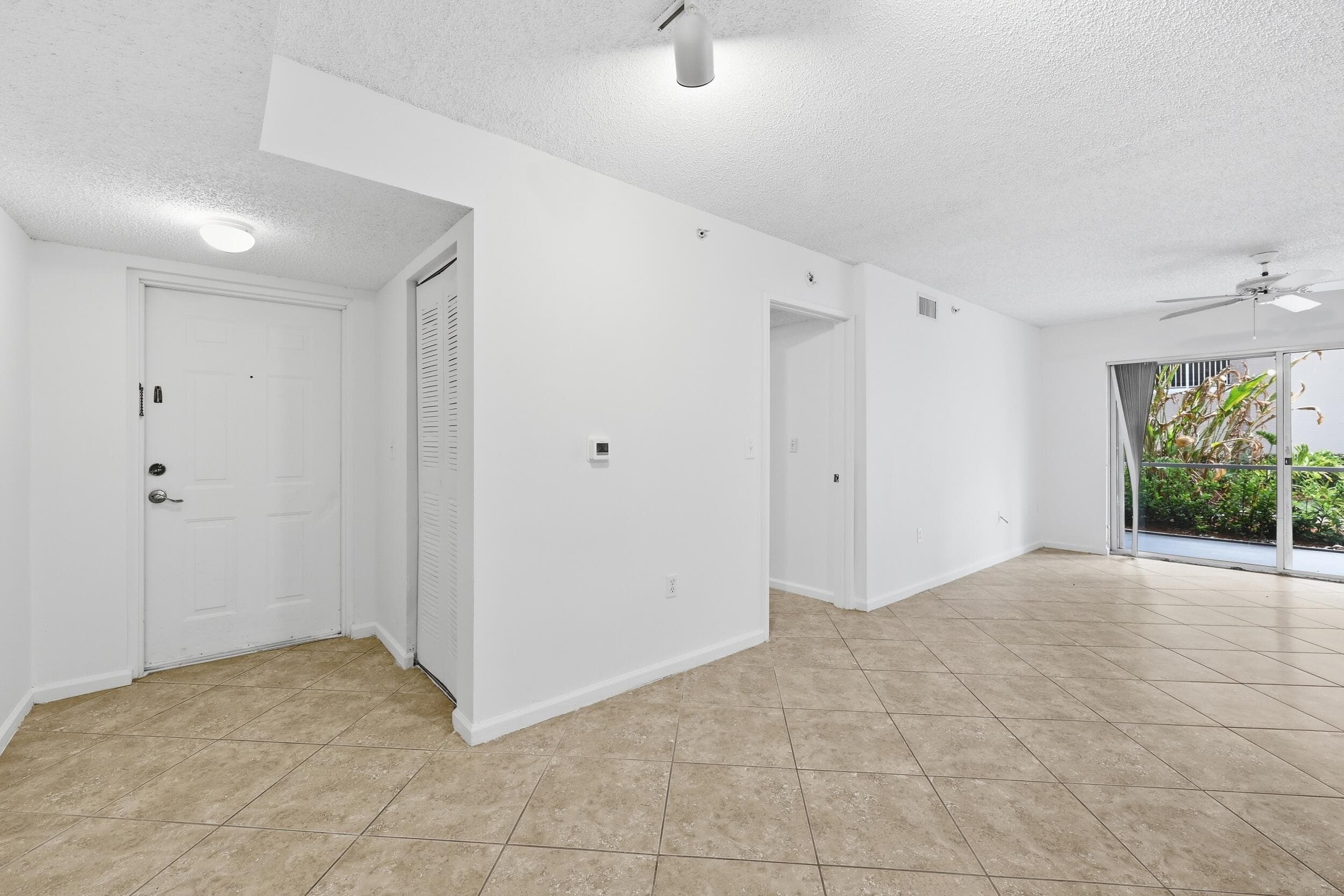 278 Village Boulevard 8106, Tequesta, FL 33469 3