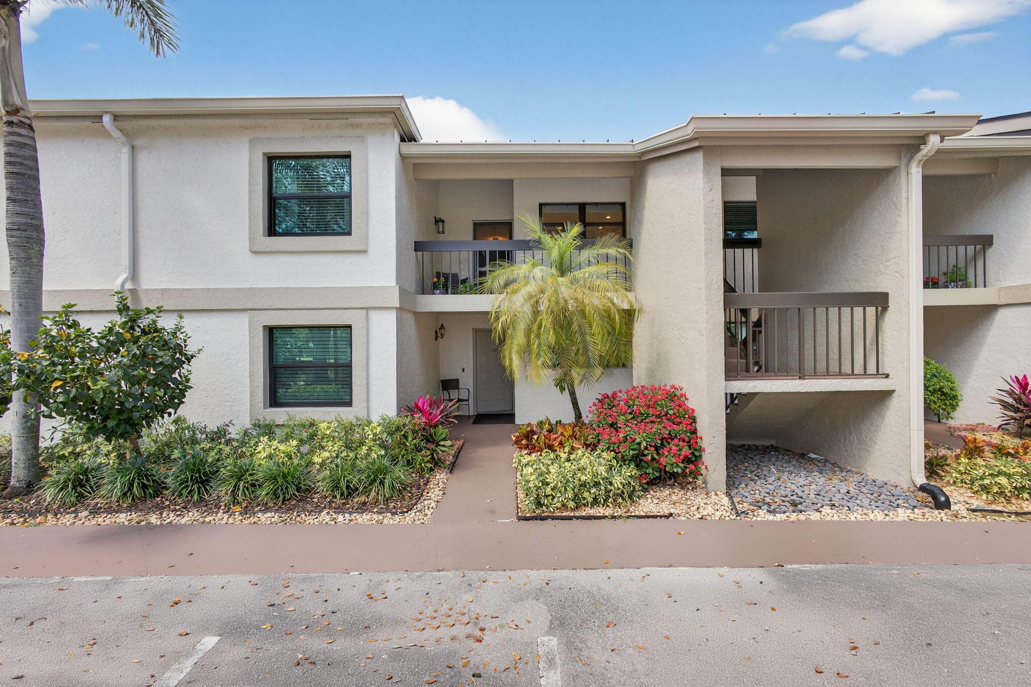 12871 Briarlake Drive 203, Palm Beach Gardens, FL 33418