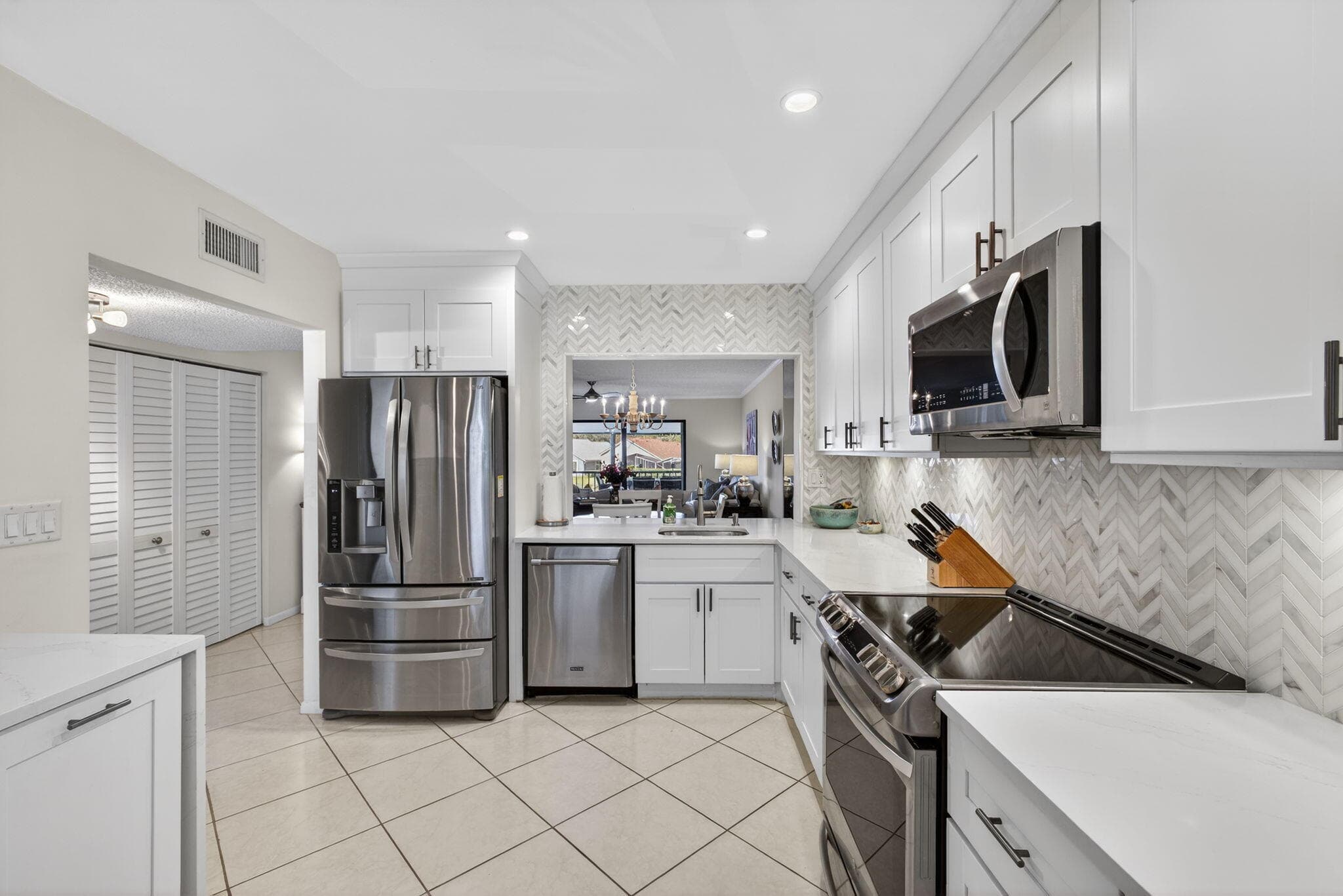 12871 Briarlake Drive 203, Palm Beach Gardens, FL 33418 6