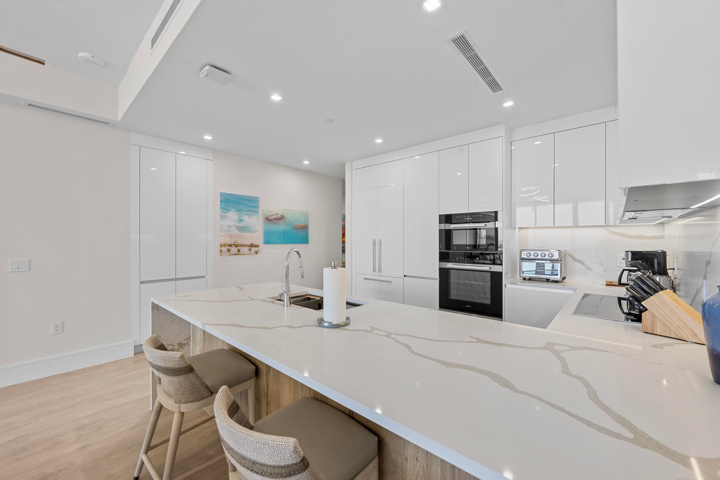 220 Lake Shore Drive 1410, Lake Park, FL 33403 4