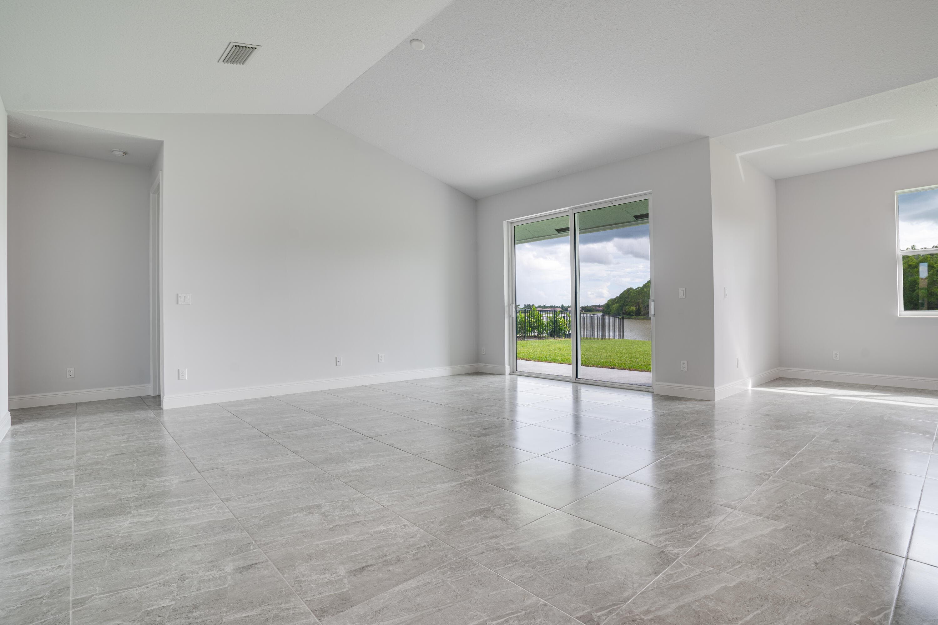 388 SW Vista Lake Drive, Port St. Lucie, FL 34983 14