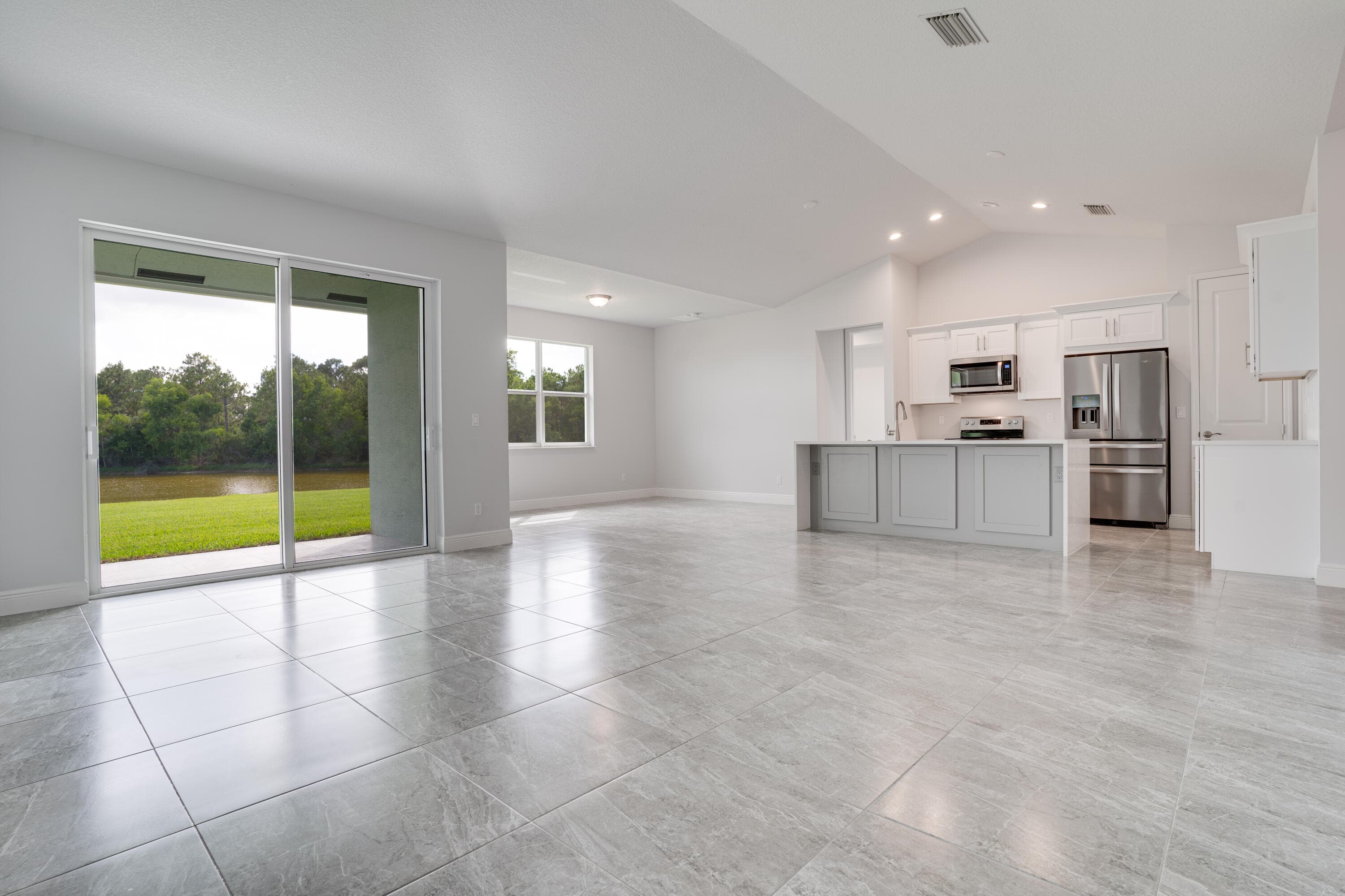 388 SW Vista Lake Drive, Port St. Lucie, FL 34983 15