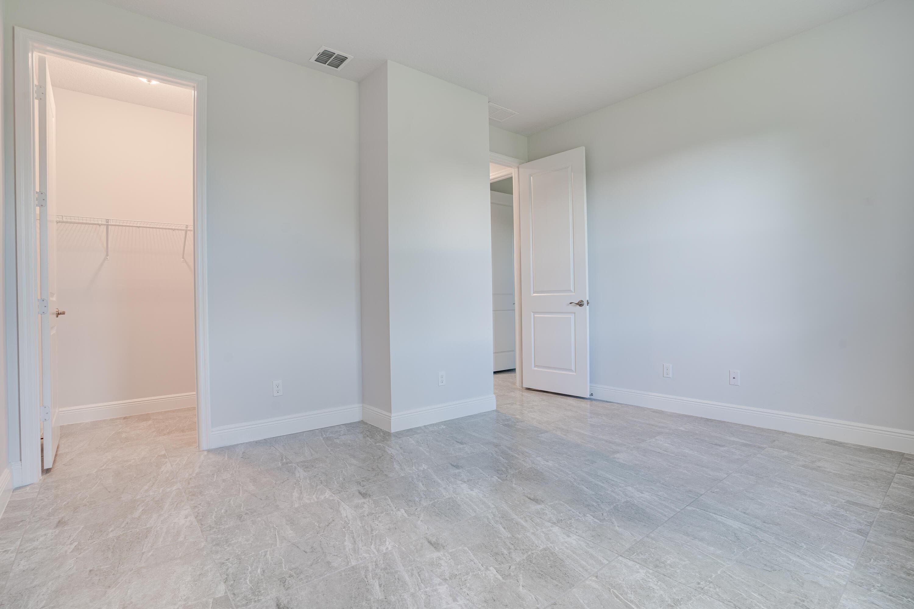 388 SW Vista Lake Drive, Port St. Lucie, FL 34983 33