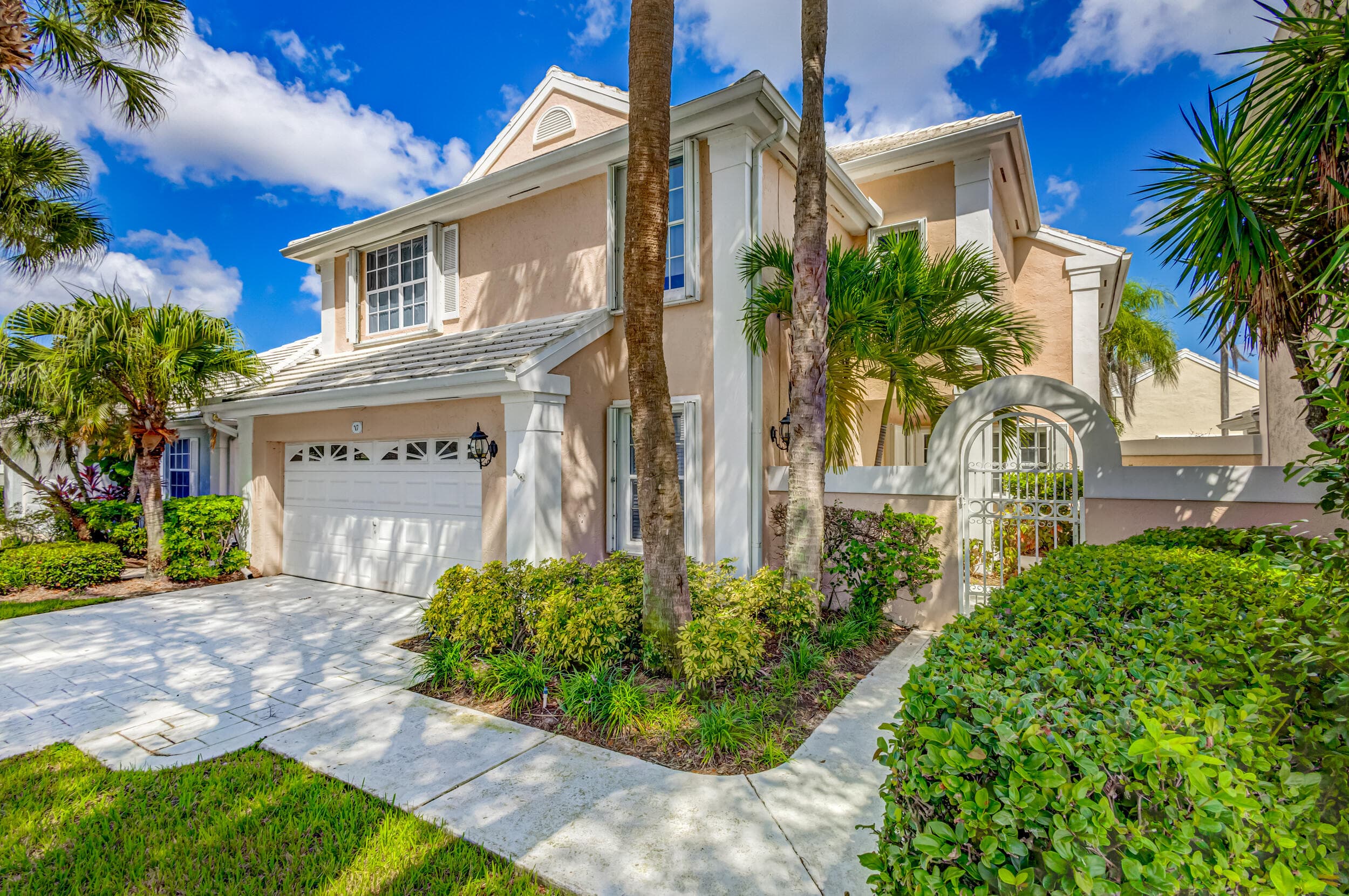 17 Selby Lane, Palm Beach Gardens, FL 33418 3