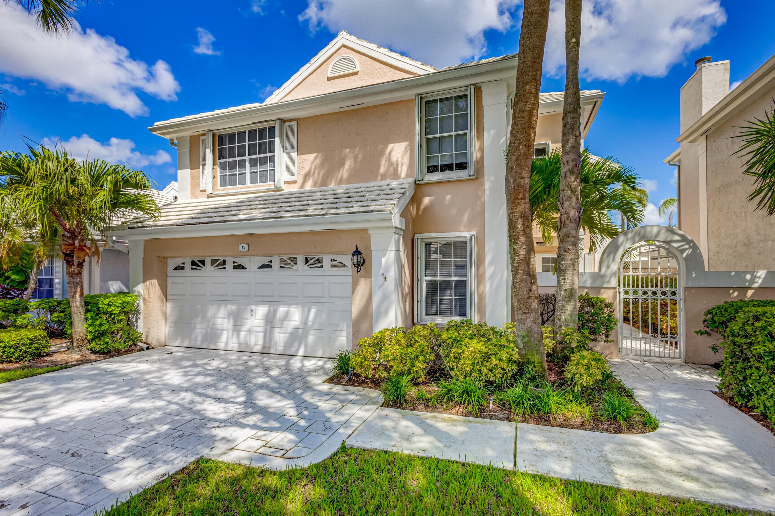 17 Selby Lane, Palm Beach Gardens, FL 33418 4