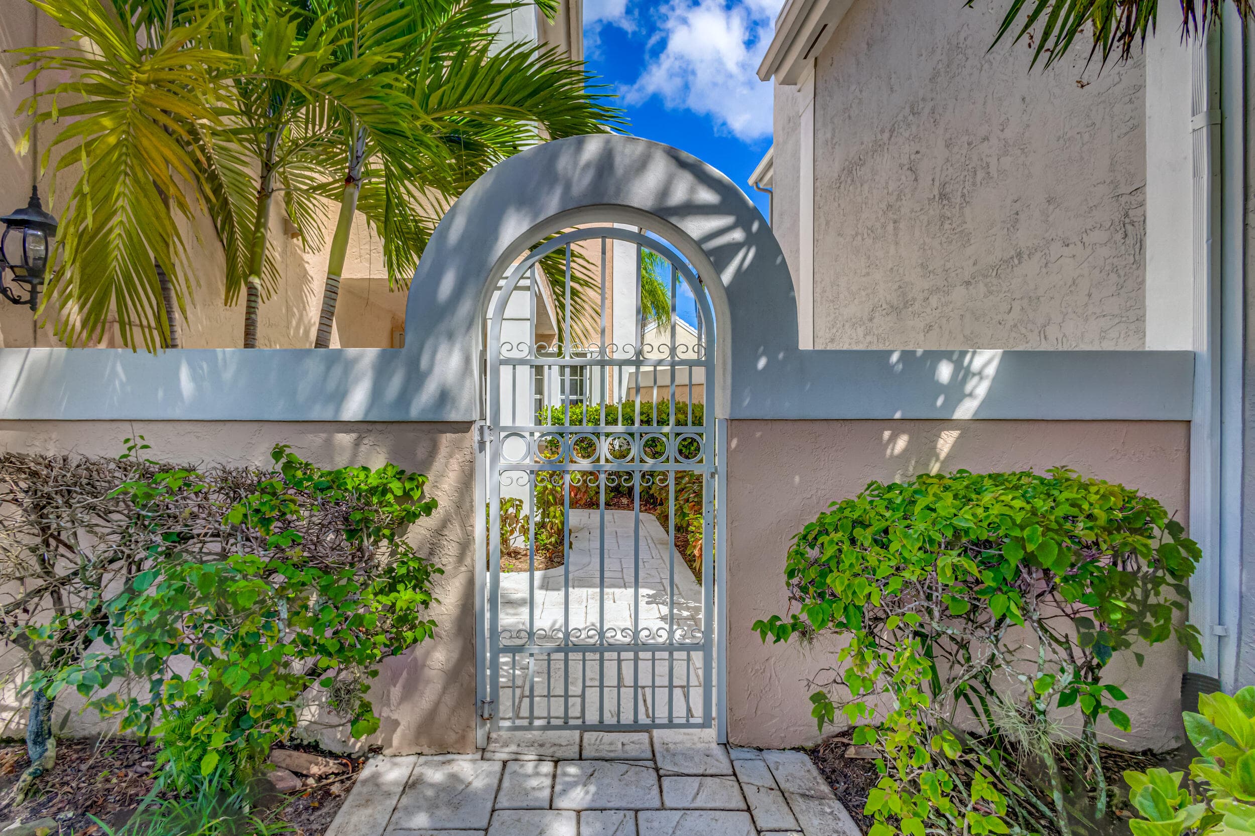 17 Selby Lane, Palm Beach Gardens, FL 33418 5