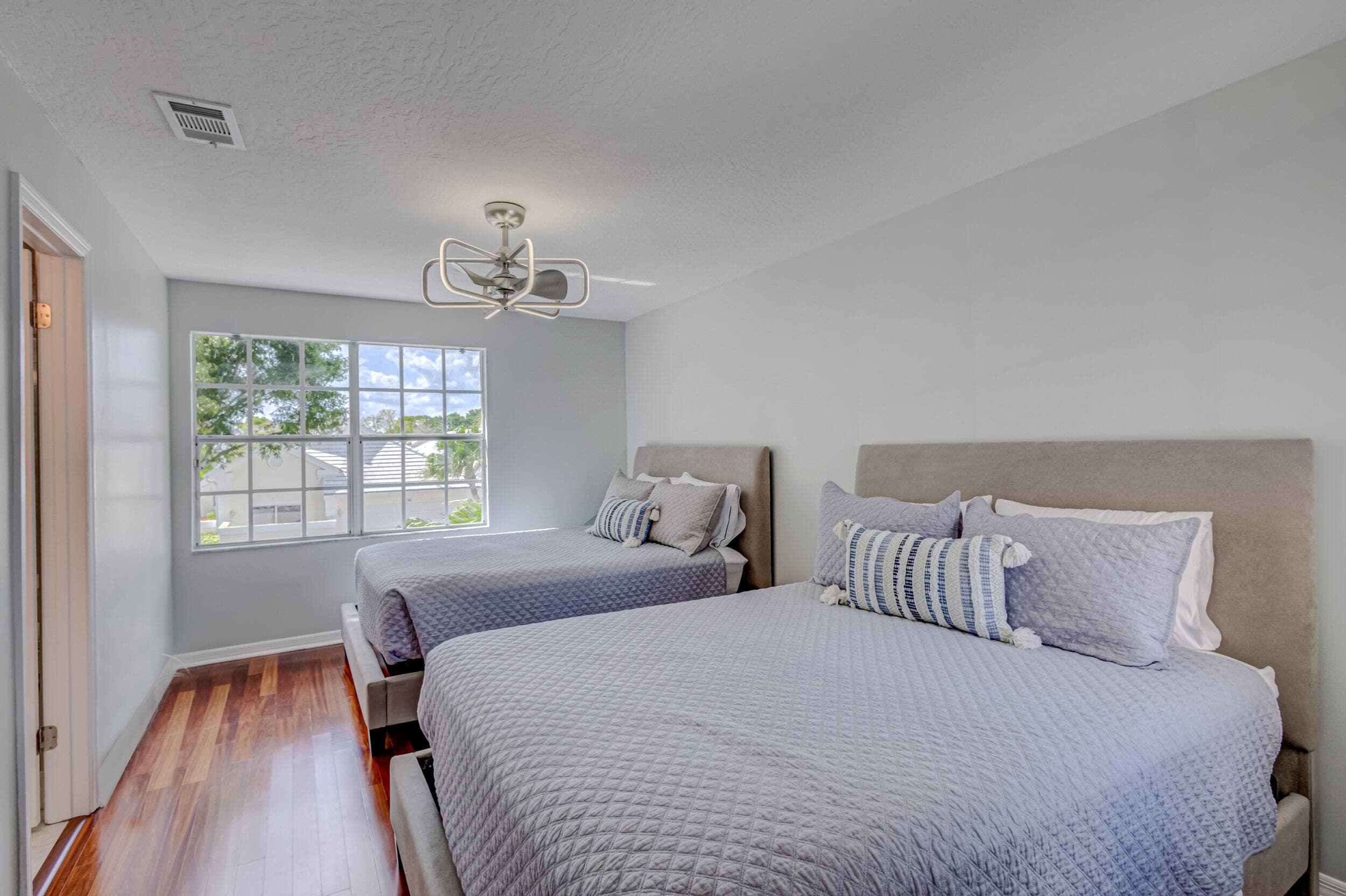 17 Selby Lane, Palm Beach Gardens, FL 33418 53
