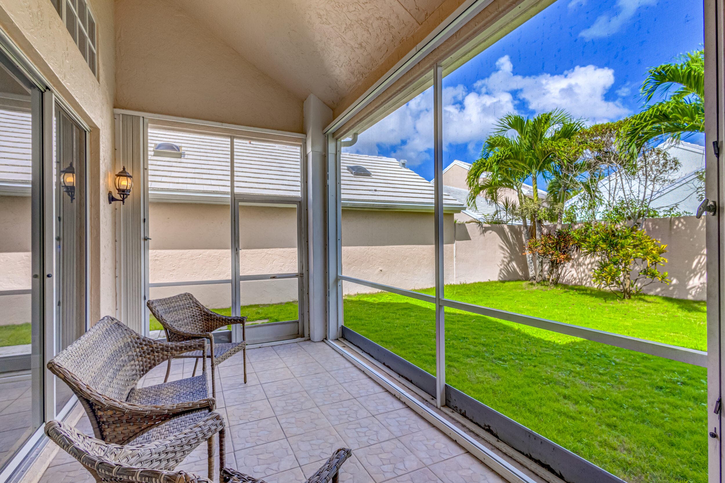 17 Selby Lane, Palm Beach Gardens, FL 33418 56