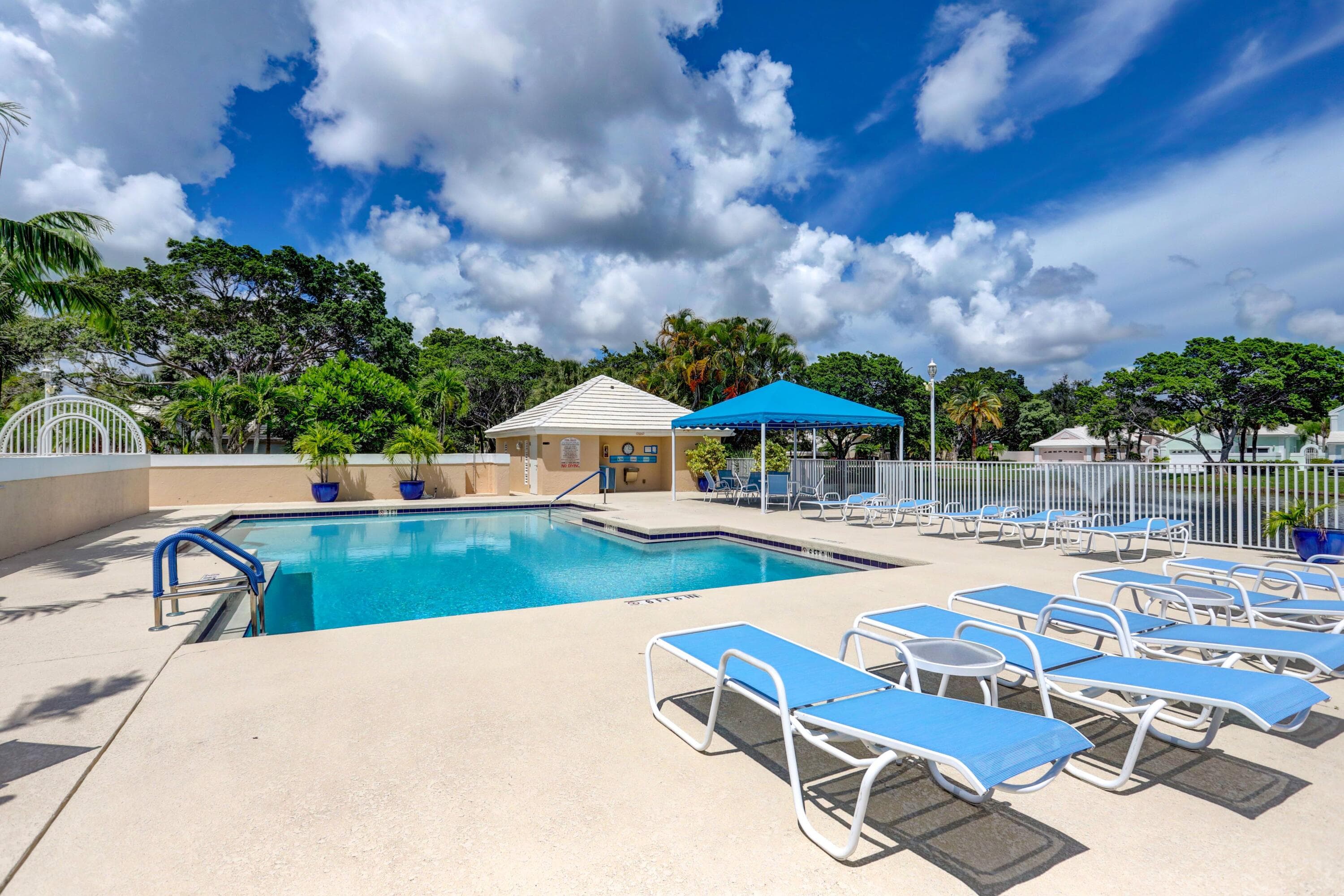 17 Selby Lane, Palm Beach Gardens, FL 33418 67