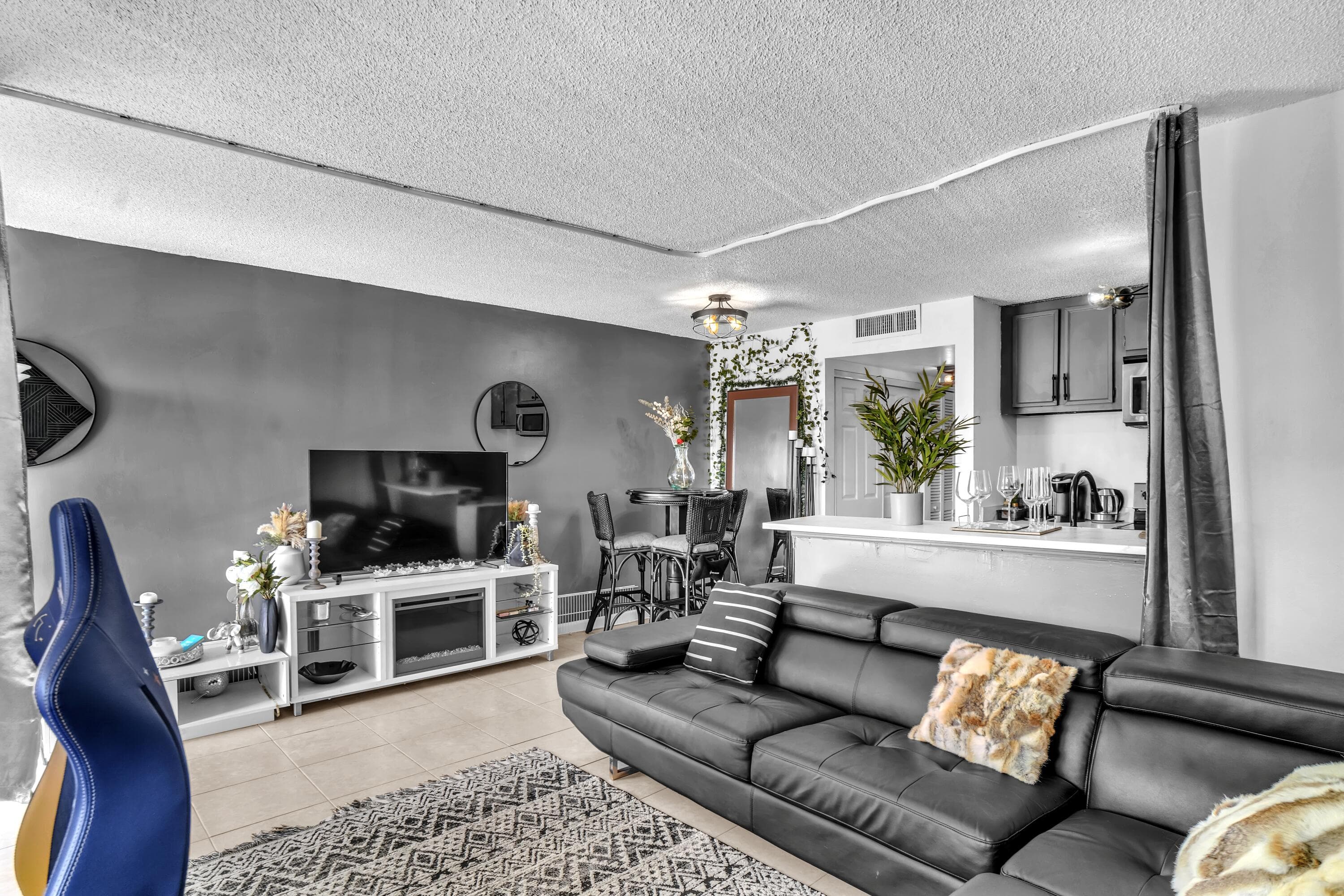 1423 Meadows Circle W, Boynton Beach, FL 33436 17