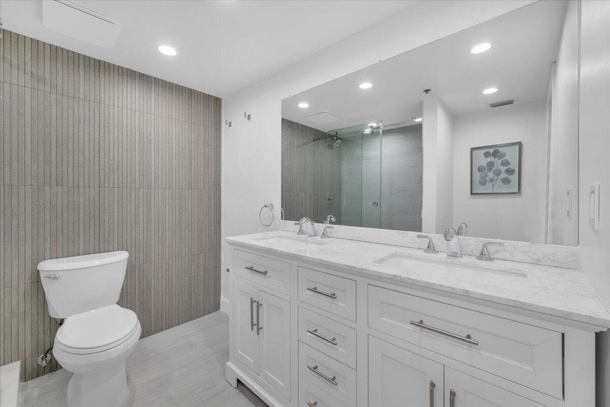275 Palm Avenue B304, Jupiter, FL 33477 12