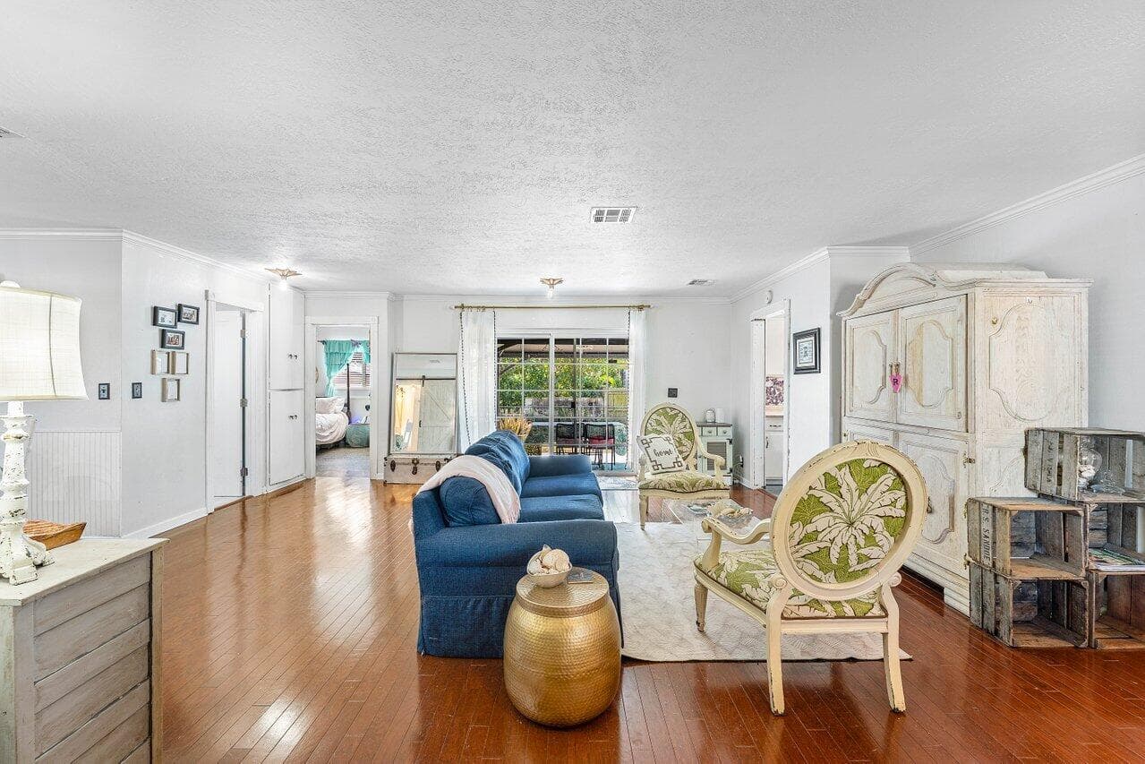 102 NE 22nd Street, Delray Beach, FL 33444 7