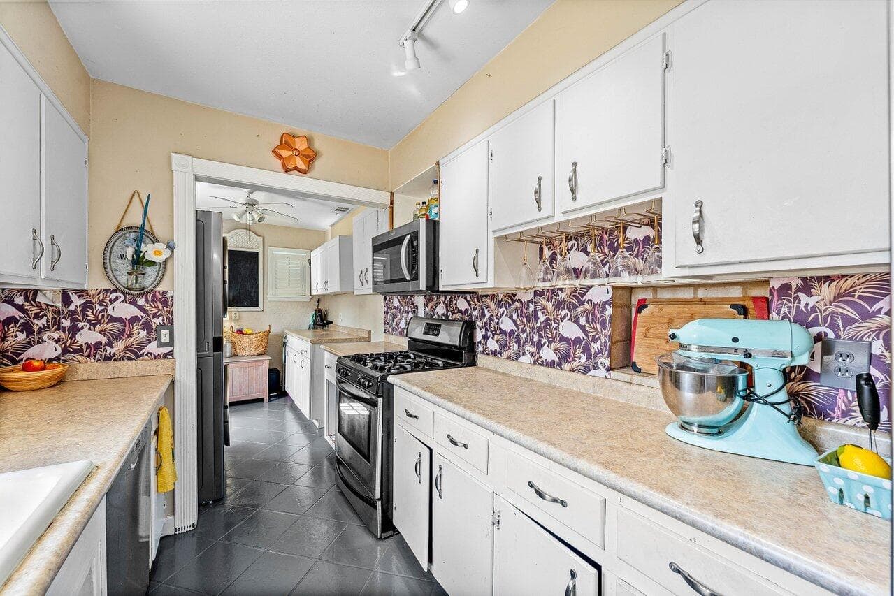 102 NE 22nd Street, Delray Beach, FL 33444 14