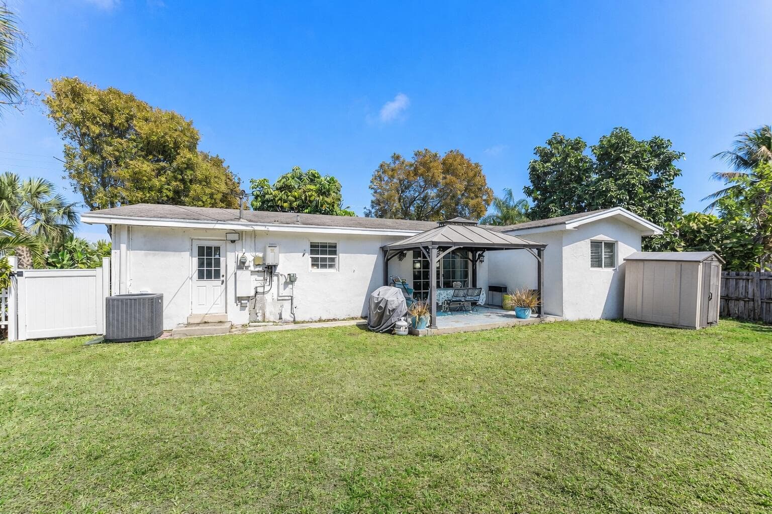 102 NE 22nd Street, Delray Beach, FL 33444 28