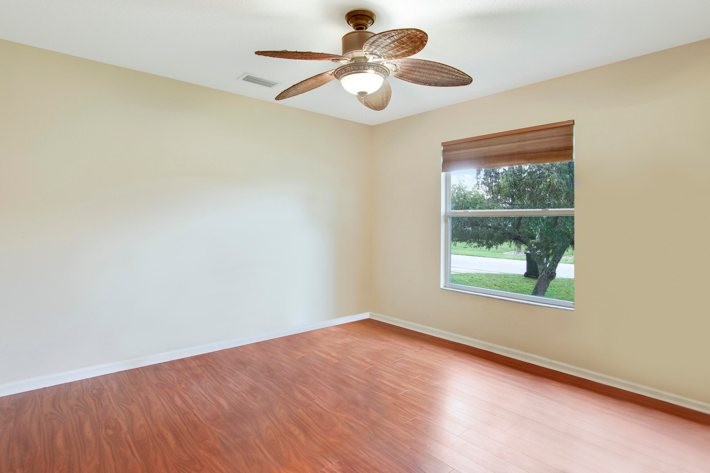 1198 SE Petunia Avenue, Port St. Lucie, FL 34952 5