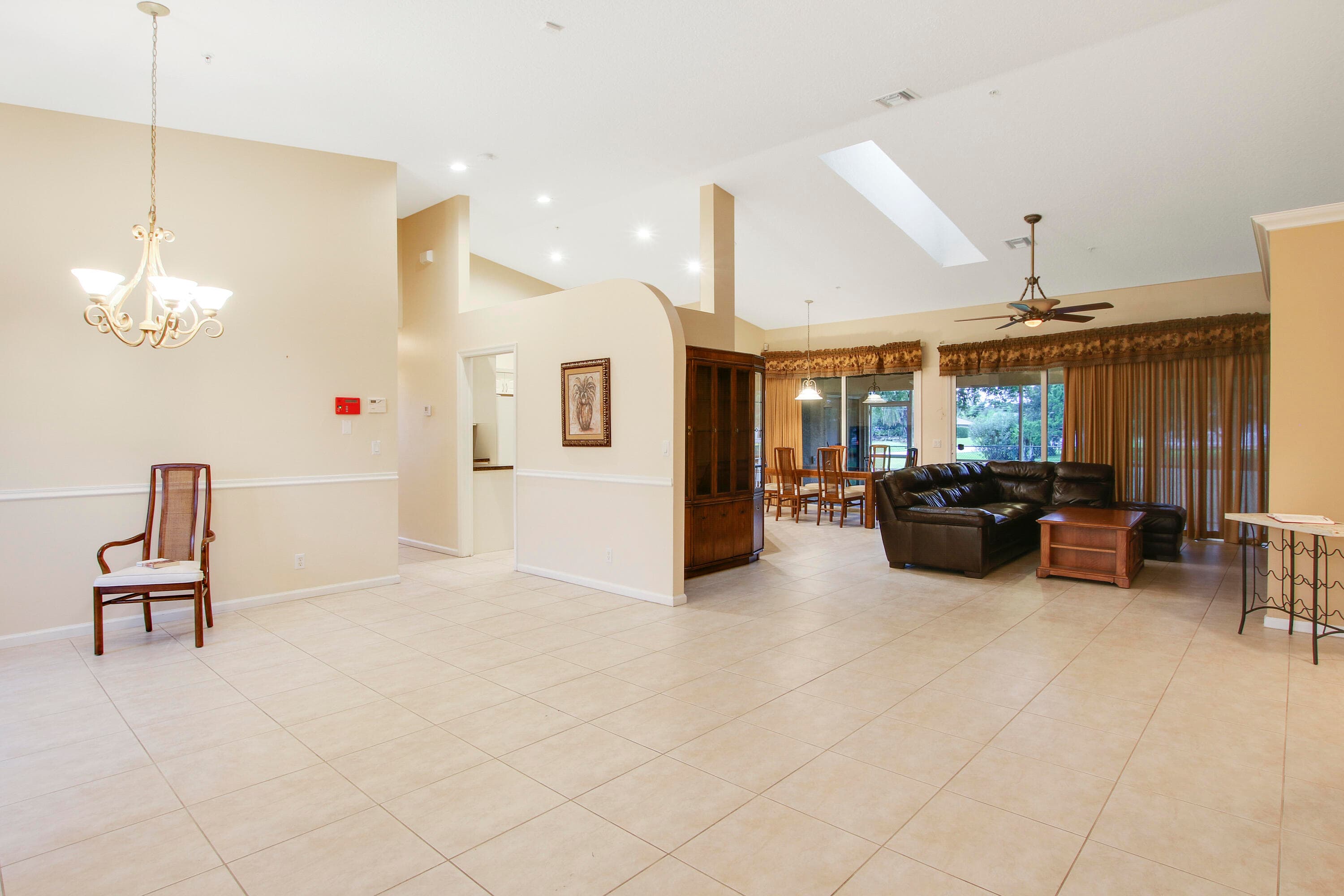 1198 SE Petunia Avenue, Port St. Lucie, FL 34952 24