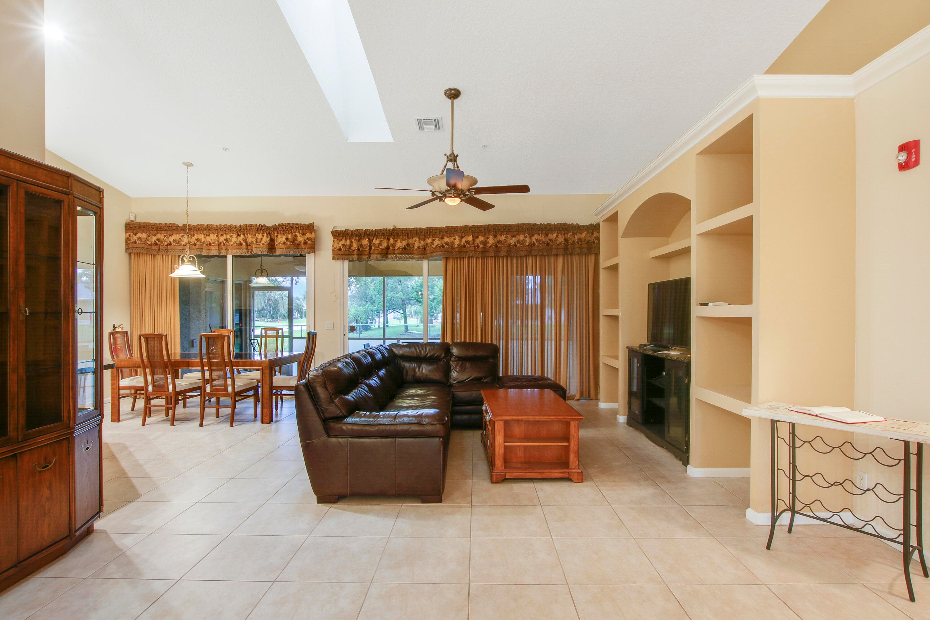 1198 SE Petunia Avenue, Port St. Lucie, FL 34952 26