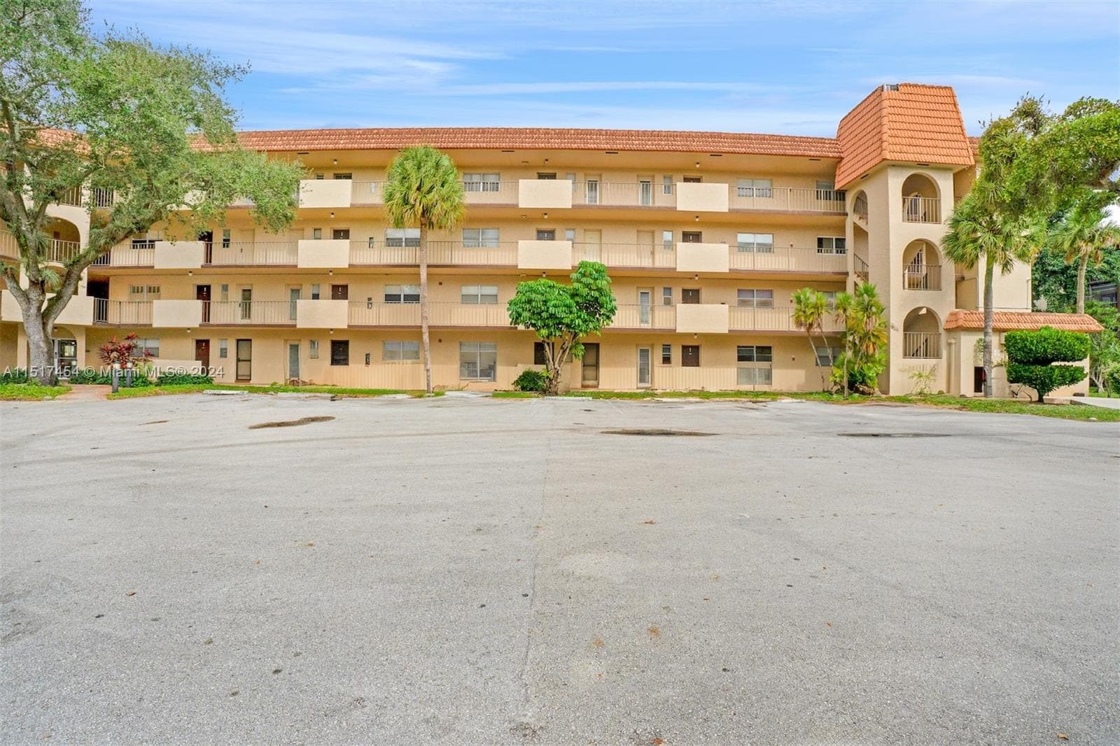 6200 S Falls Cir Drive 310, Lauderhill, FL 33319