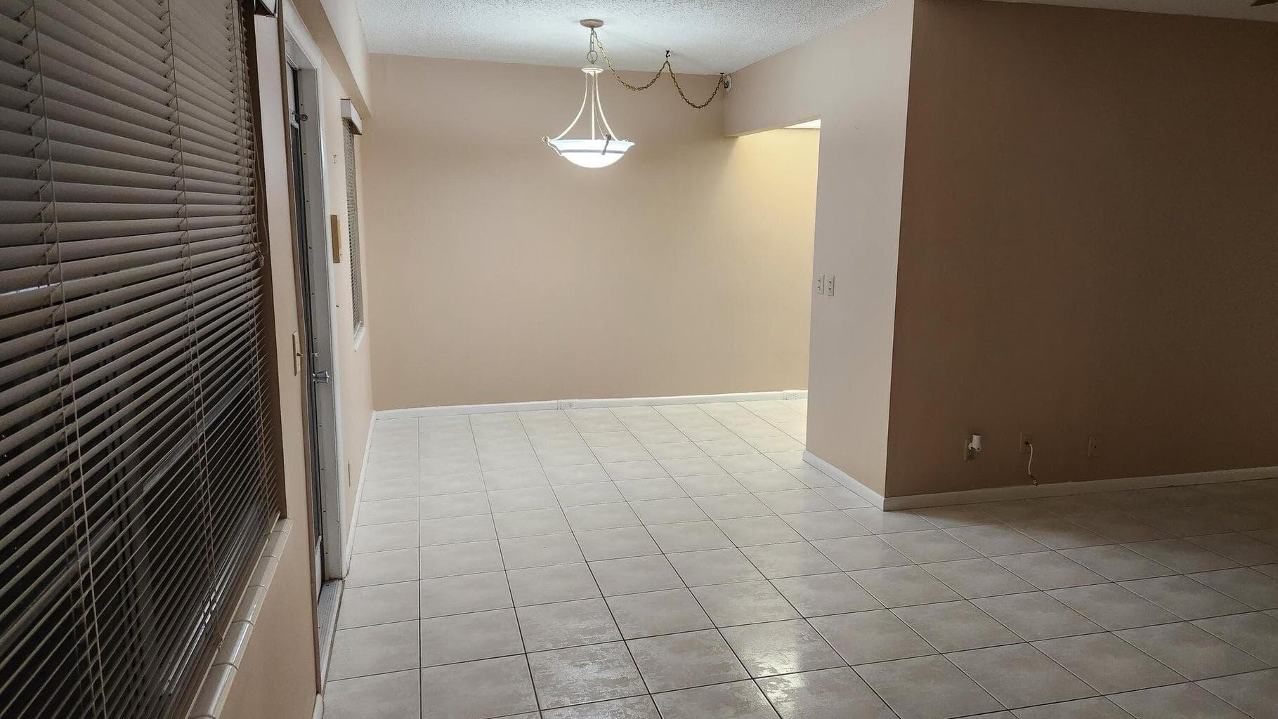 251 Fanshaw F, Boca Raton, FL 33434 2